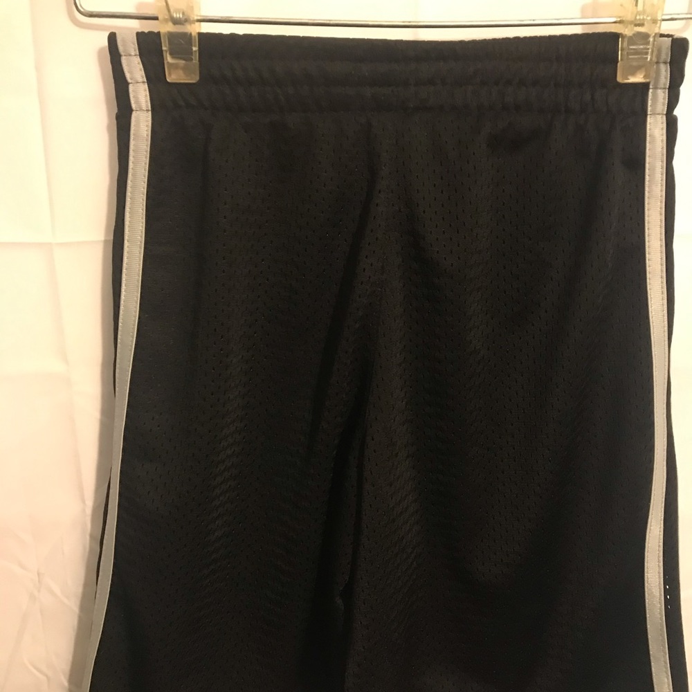 Champions Short